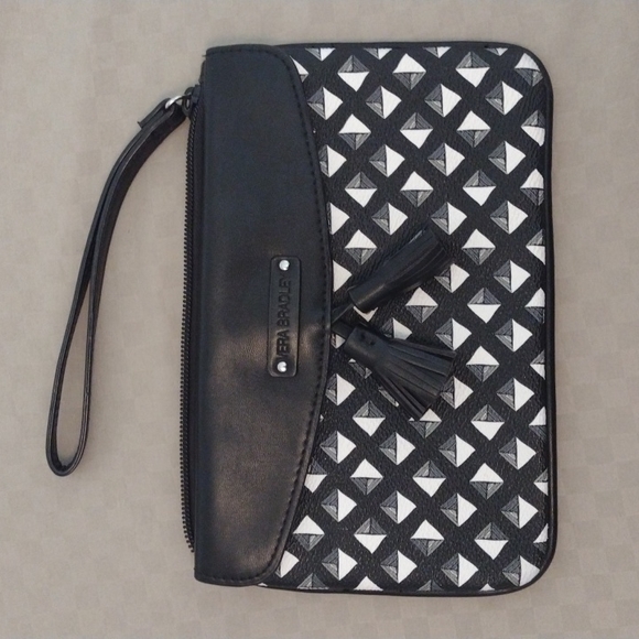 Vera Bradley Accessories - Vera Bradley Tassel Wristlet NWOT